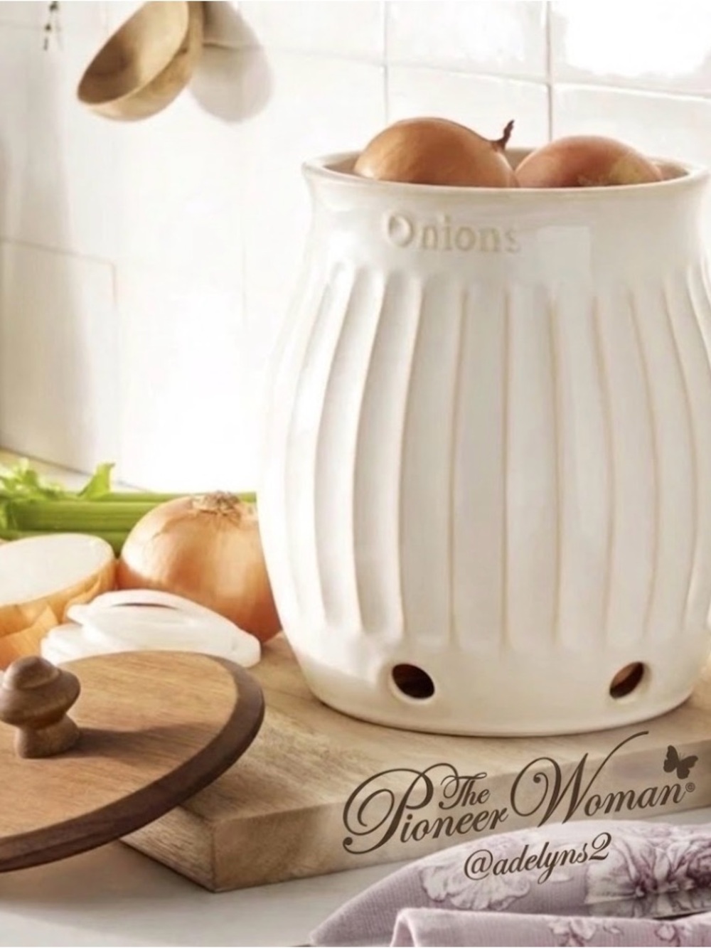 2026 🌺 New Pioneer Woman Onions Vegetable Keeper Storage Canister Wood Lid/Top